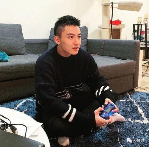 广州帅哥网红吃瓜