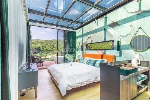 吃网红塌房的瓜,揭秘网络红人背后的真相